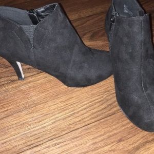 Madden Girl black Boots